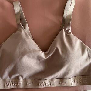 Nike Indy Women's Medium Support Sports Bra
